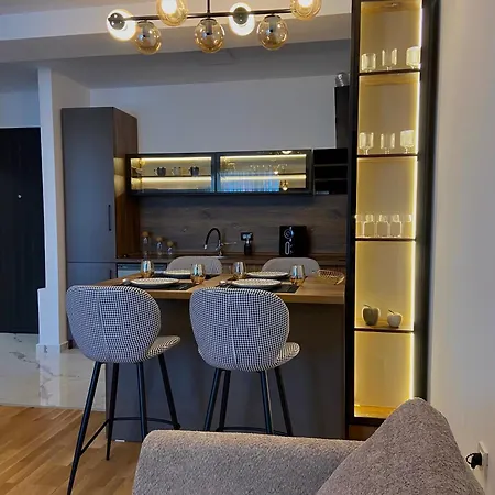 Sara East Gate Living Apartament *