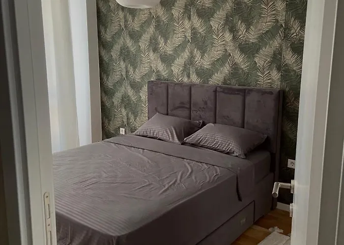 Sara East Gate Living Apartment *