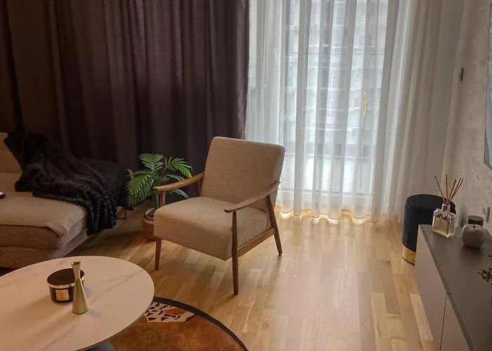 Sara East Gate Living